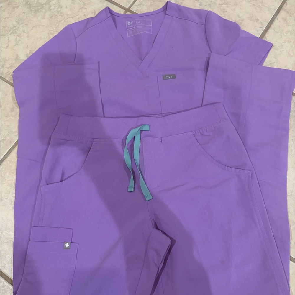 Figs Lavender Dew Kade pants and Catarina top XS Regular Length